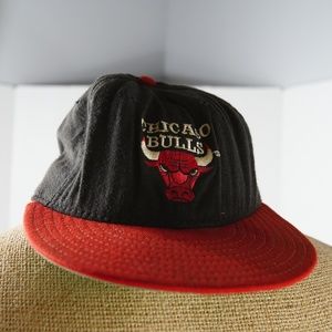 Vintage Chicago Bulls fitted hat